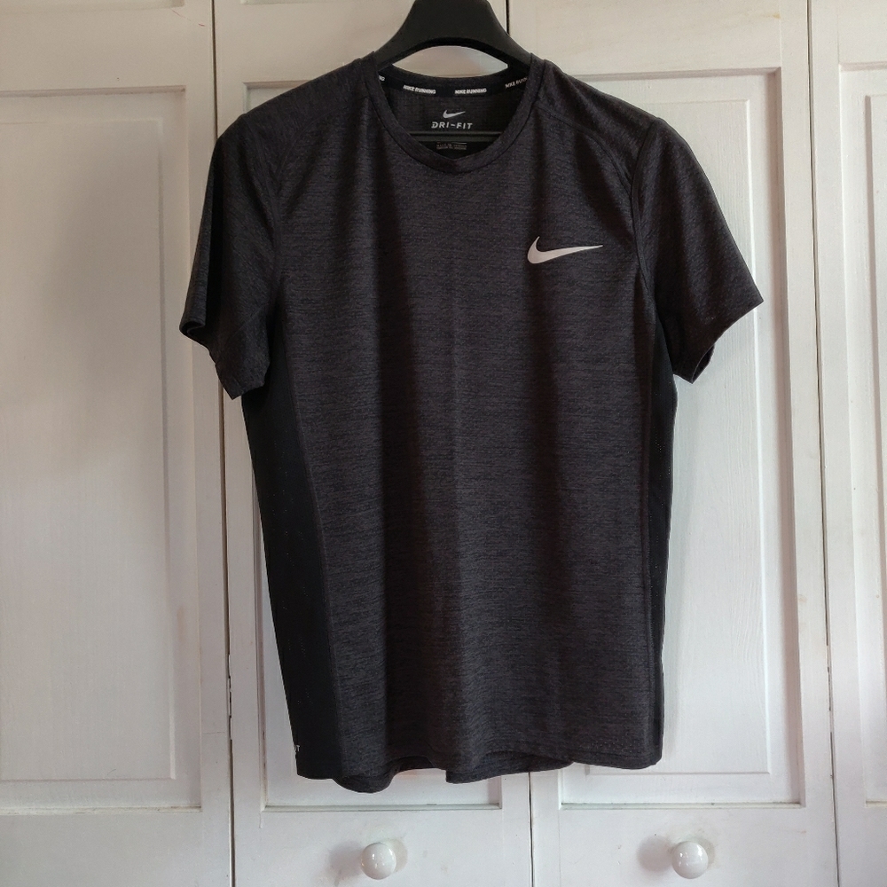 Nike Dri-fit T-shirt